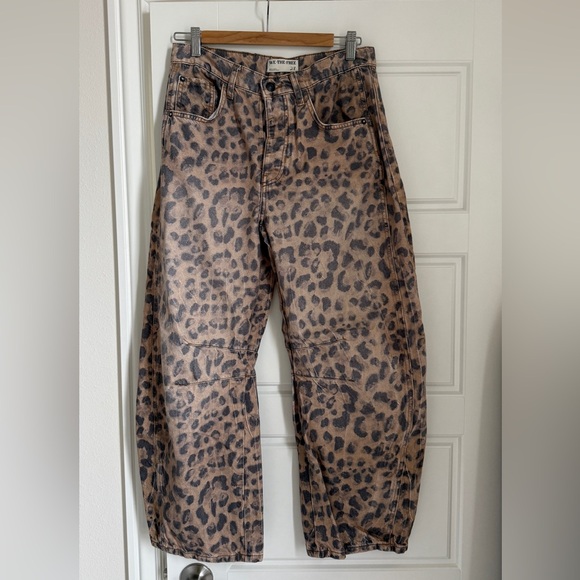 Free People We The Free Good Luck Printed Barrel Jeans - Picture 3 of 7